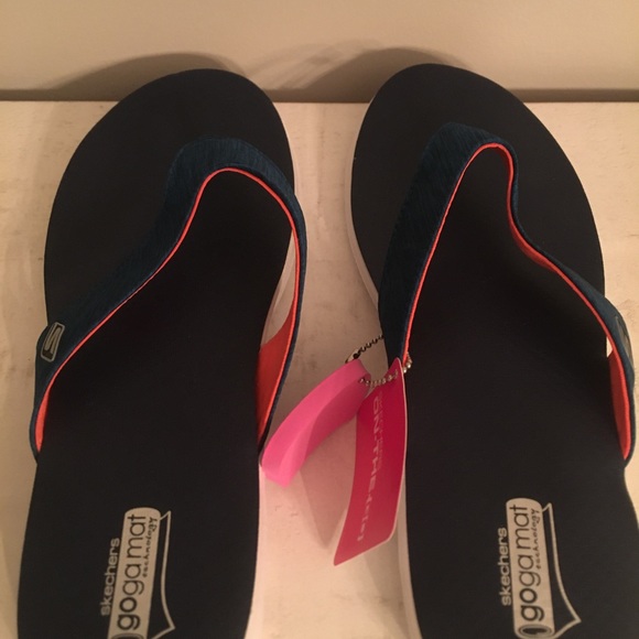 New - Skechers  On-The-Go - Picture 7 of 9